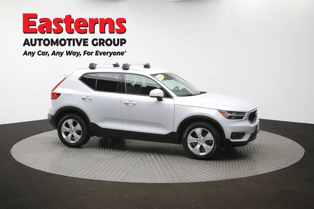 Used 2021 Volvo XC40 T4 Momentum FWD image 46