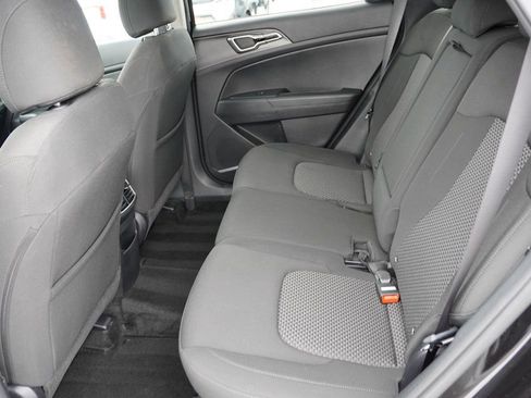 Certified 2023 Kia Sportage LX image 18