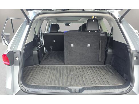 Used 2024 Toyota Grand Highlander XLE image 20