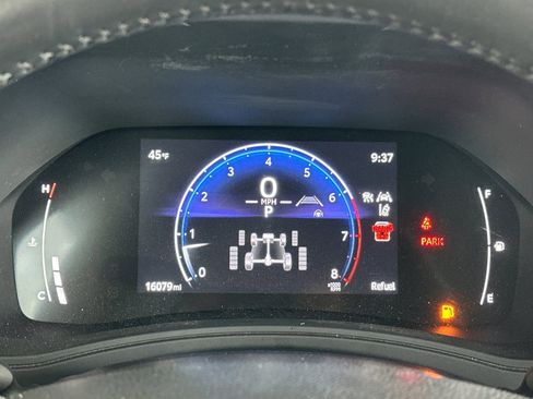 Used 2025 Toyota Grand Highlander XLE image 25