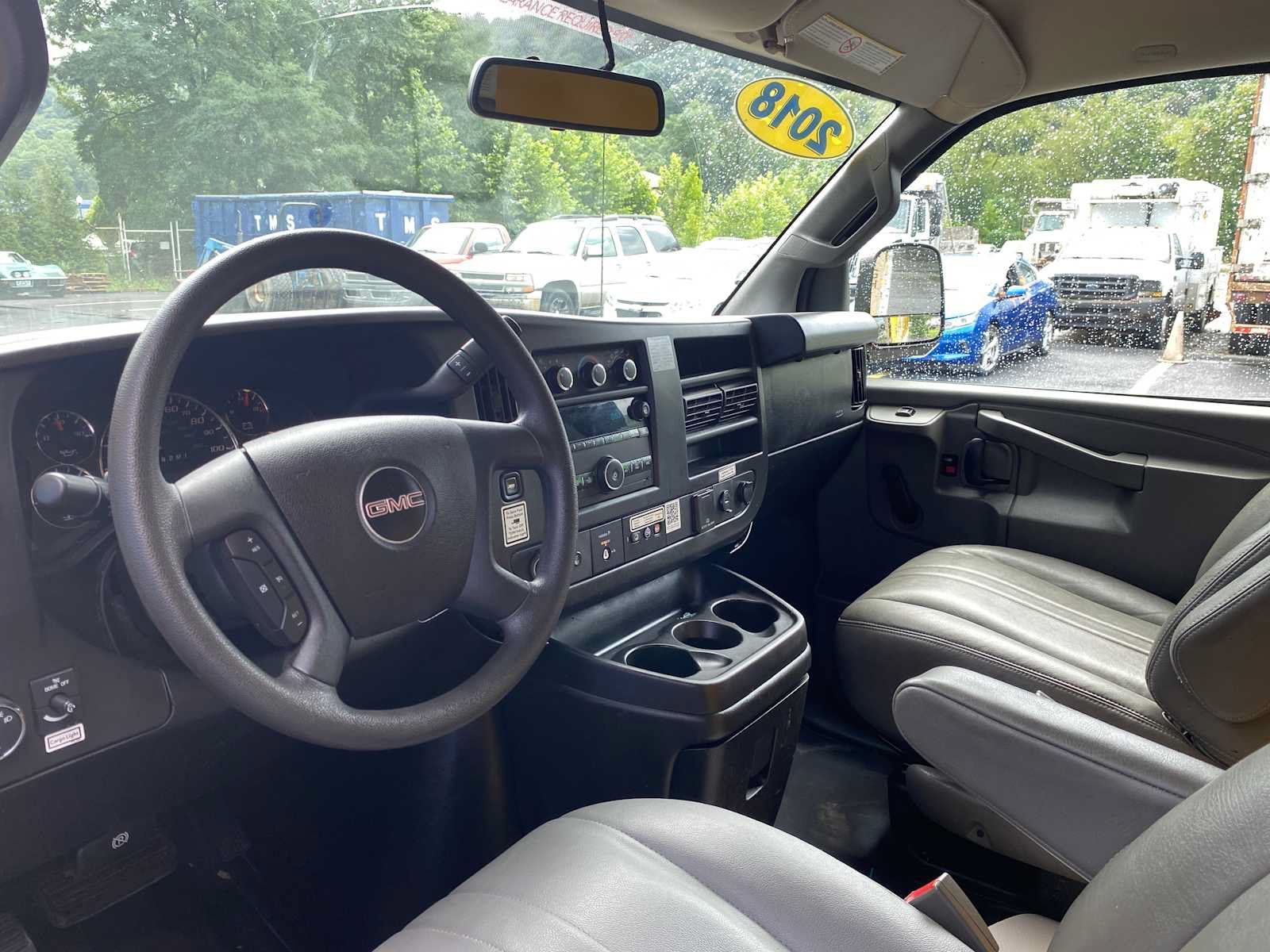 Used 2018 GMC Savana 3500 w/ Driver Convenience Package RWD image 20