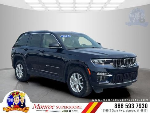 Certified 2023 Jeep Grand Cherokee Limited AWD/4WD image 1