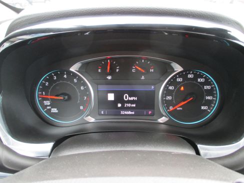 Used 2023 Chevrolet Traverse RS AWD/4WD image 29