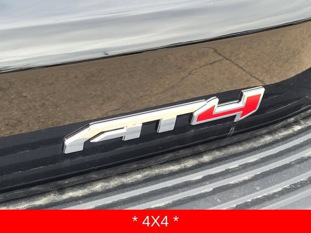 New 2026 GMC Yukon XL AT4 w/ AT4 Premium Package AWD/4WD image 8