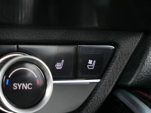 Certified 2025 Acura ADX A-Spec image 32