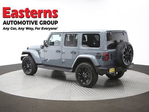 Used 2025 Jeep Wrangler Unlimited Sahara image 63