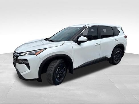 Certified 2024 Nissan Rogue SV FWD image 4