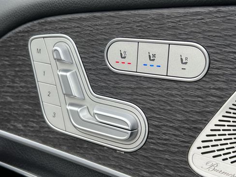 Used 2022 Mercedes-Benz GLS 450 4MATIC image 36