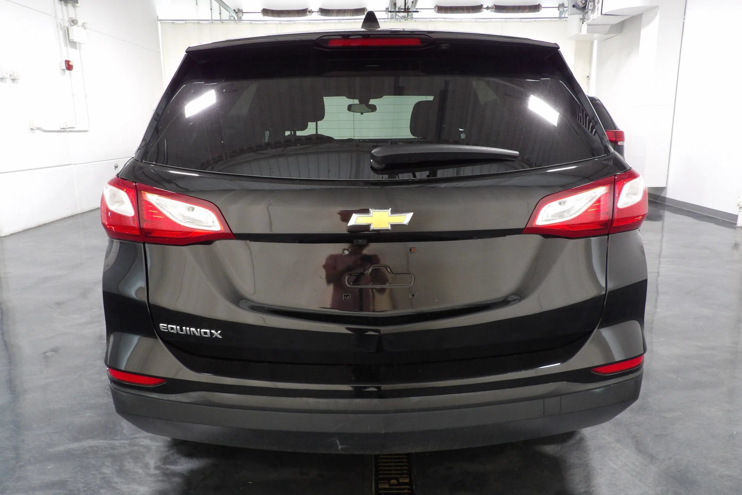 Used 2019 Chevrolet Equinox LS w/ LS Convenience Package FWD image 5