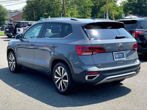 Used 2023 Volkswagen Taos SE w/ Panoramic Sunroof Package AWD/4WD image 3
