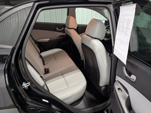 Used 2023 Hyundai Kona Limited AWD/4WD image 27