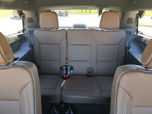 Used 2026 Chevrolet Tahoe High Country image 22