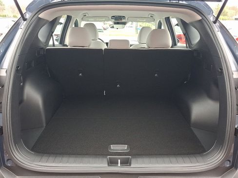 Certified 2025 Hyundai Tucson SE image 29