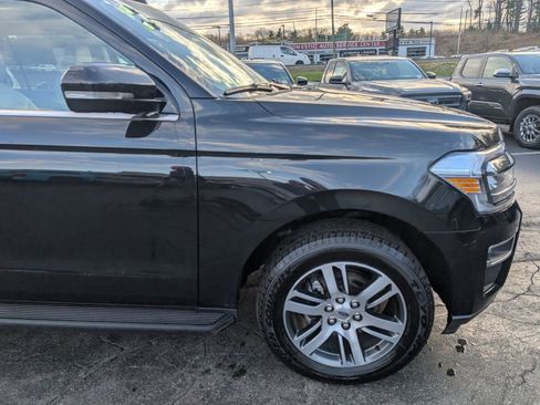 Used 2024 Ford Expedition Limited AWD/4WD image 10