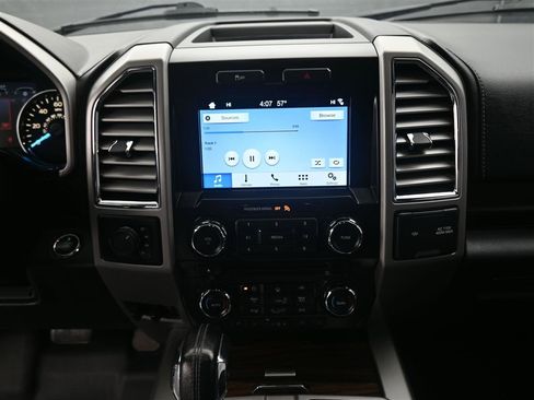 Used 2016 Ford F150 Lariat AWD/4WD image 11