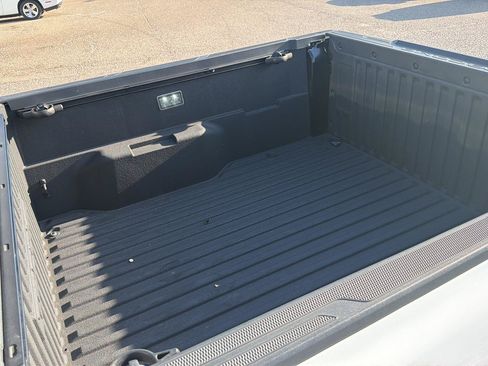 Used 2025 Toyota Tacoma SR5 AWD/4WD image 14