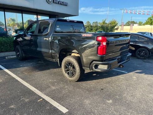 Used 2020 Chevrolet Silverado 1500 Custom Trail Boss w/ Custom Convenience Package AWD/4WD image 3
