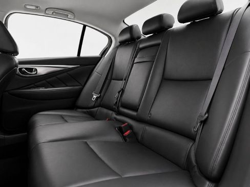Used 2017 INFINITI Q50 Signature Edition w/ All Weather Package (L93) AWD/4WD image 22