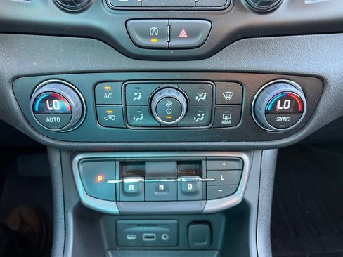 Used 2026 GMC Terrain Elevation FWD image 21