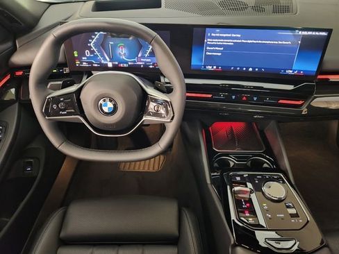 Used 2025 BMW 530i RWD image 26