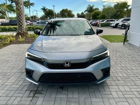 Used 2023 Honda Civic Sport image 2