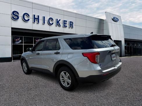 Used 2023 Ford Explorer 4WD image 3
