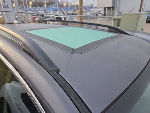 Used 2020 Subaru Forester Limited image 3