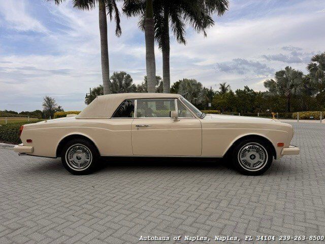Used 1990 Rolls-Royce Corniche III RWD image 10