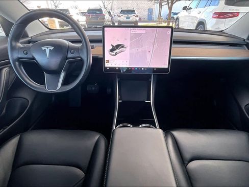 Used 2018 Tesla Model 3 Long Range image 15