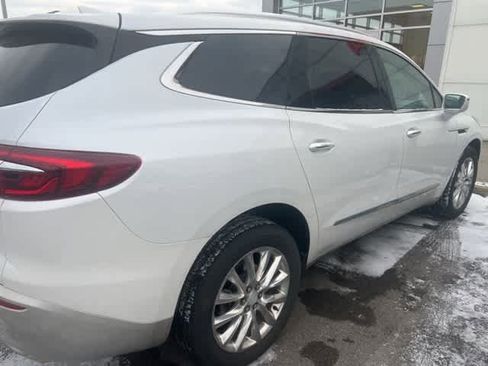 Used 2018 Buick Enclave Premium w/ Experience Buick Package image 7