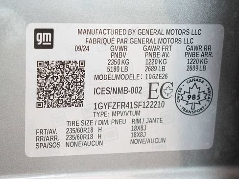 Used 2025 Cadillac XT4 Sport AWD/4WD image 36