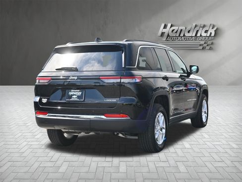 Used 2025 Jeep Grand Cherokee Laredo X w/ Luxury Tech Group I RWD image 10