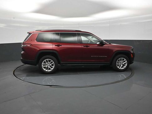 Used 2022 Jeep Grand Cherokee L Laredo w/ Luxury Tech Group I AWD/4WD image 41