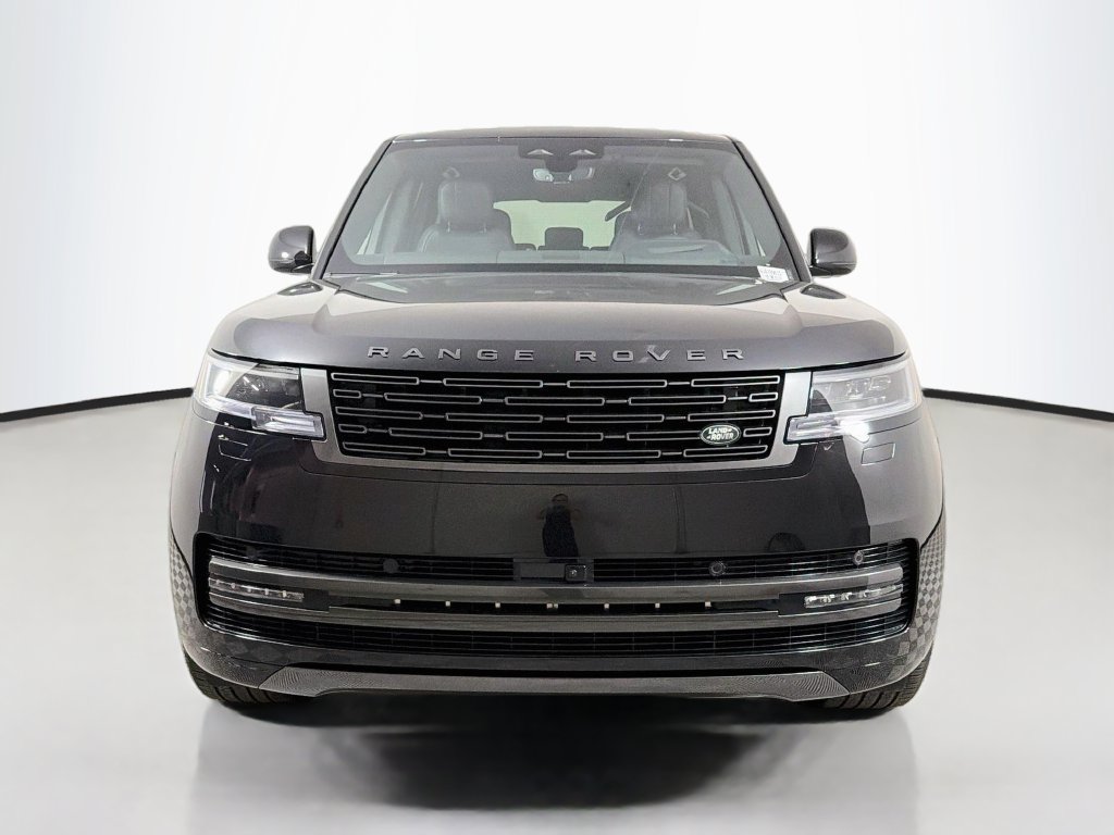 New 2027 Land Rover Range Rover Long Wheelbase SE AWD/4WD image 2