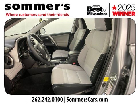 Used 2017 Toyota RAV4 XLE AWD/4WD image 9