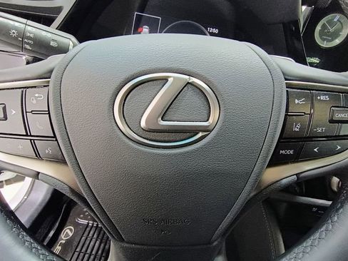 Used 2023 Lexus ES 250 250 w/ Premium Package image 14