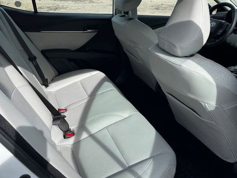 Used 2026 Toyota Camry XLE AWD/4WD image 12