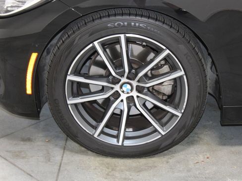 Used 2024 BMW 430i Convertible image 16