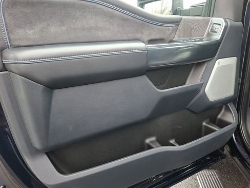 Used 2025 Ford F250 Platinum image 12