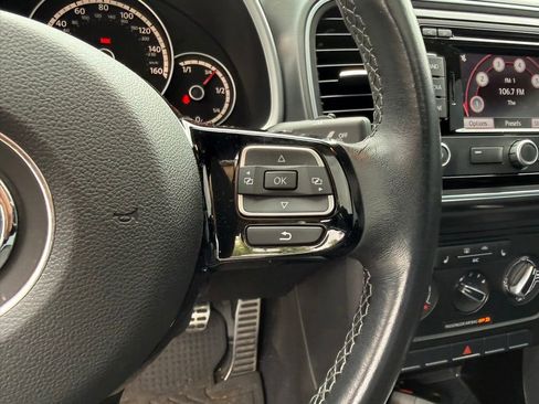 Used 2013 Volkswagen Beetle R-Line FWD image 13