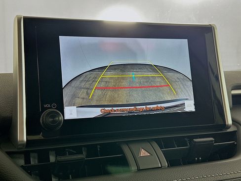 Used 2025 Toyota RAV4 XLE w/ Convenience Package image 22