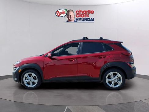 Used 2023 Hyundai Kona SEL w/ Convenience Package FWD image 2