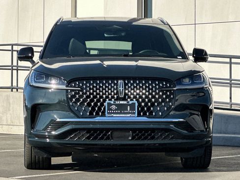 New 2026 Lincoln Aviator Black Label AWD/4WD image 8