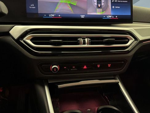 Used 2023 BMW i4 eDrive35 RWD image 19