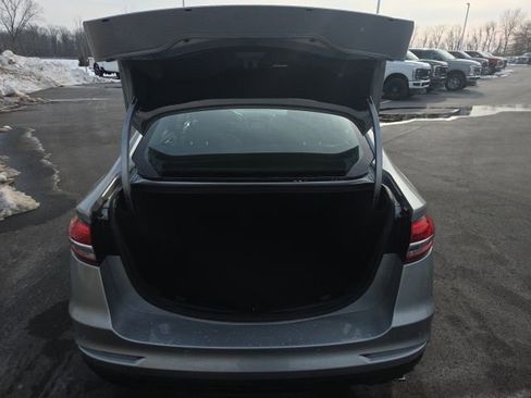 Used 2020 Ford Fusion SE FWD image 11