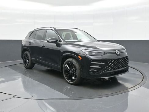 New 2026 Volkswagen Tiguan SE R-Line FWD image 1