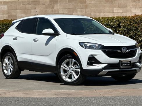 Used 2023 Buick Encore GX Preferred FWD image 2