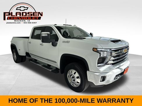 Used 2025 Chevrolet Silverado 3500 High Country AWD/4WD image 6