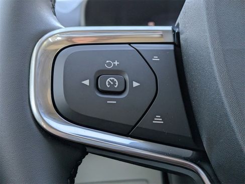 New 2026 Volvo XC40 B5 Ultra w/ Protection Package Premier image 33