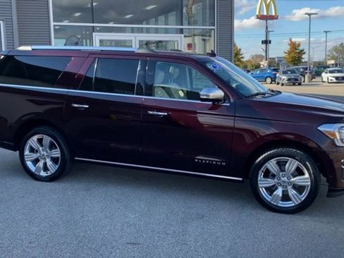 Certified 2024 Ford Expedition Max Platinum image 3